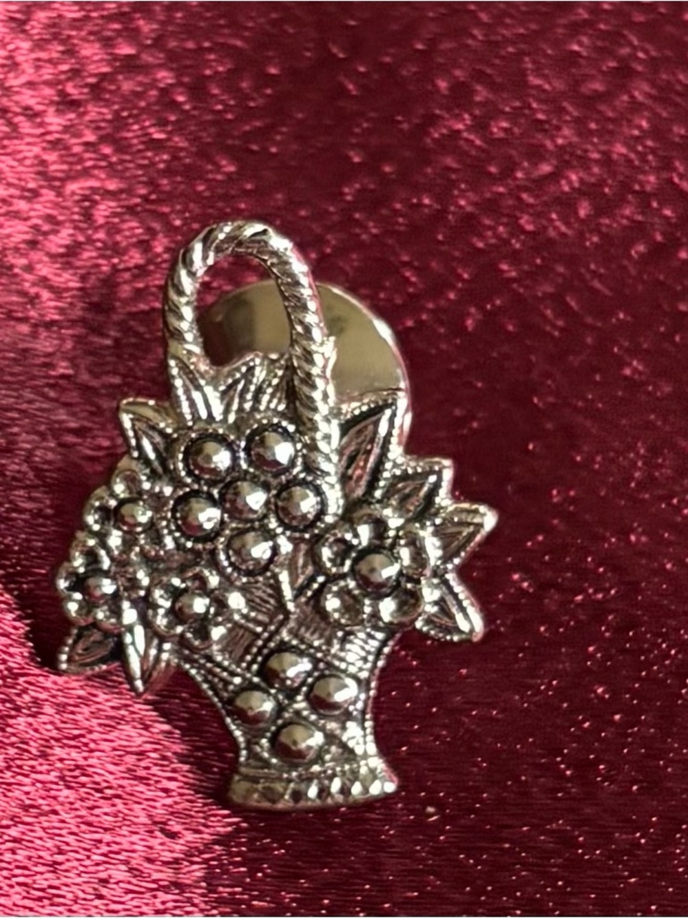 Vintage AVON Floral Basket lapel pin